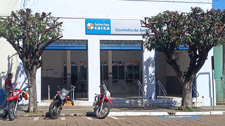 Lotérica do interior de SP tem 'dia de fofoca' após bolão levar prêmio de R$ 101 mi da Mega-Sena: "Todo mundo quer saber quem venceu"
