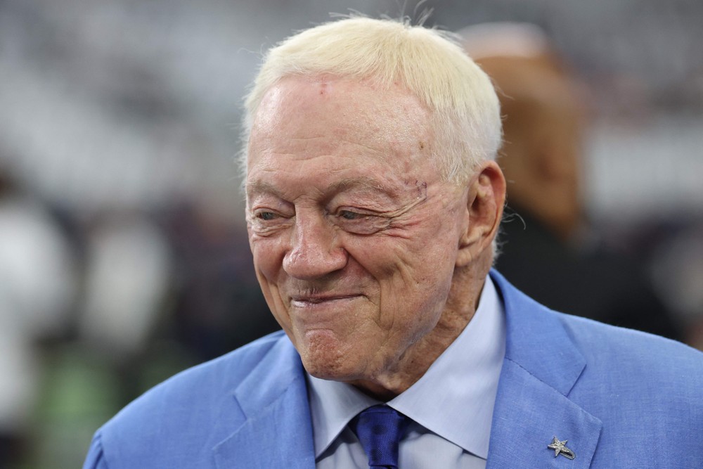 Jerry Jones, dono do Dallas Cowboys — Foto: Stacy Revere / GETTY IMAGES NORTH AMERICA / Getty Images via AFP