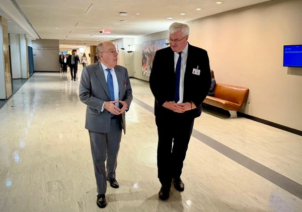 Mauro Vieira se encontra com chanceler da Ucrânia em Nova York