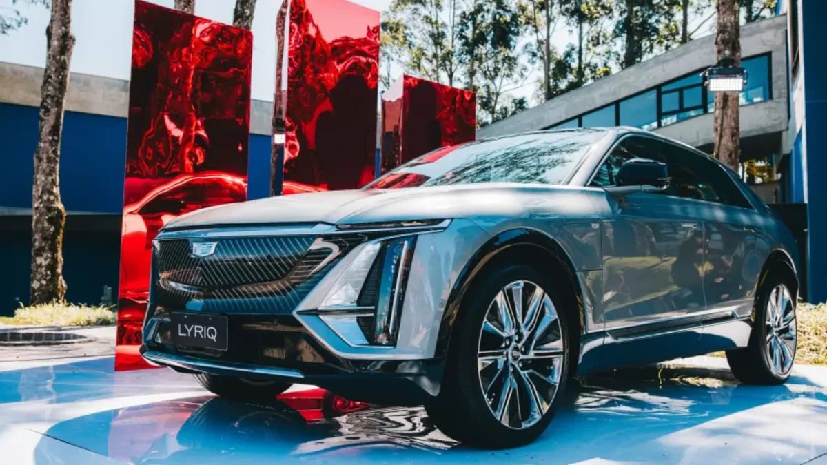 Imagem da matéria: 500 cv e mais: conheça os SUVs elétricos da Cadillac que acabam de estrear no Brasil