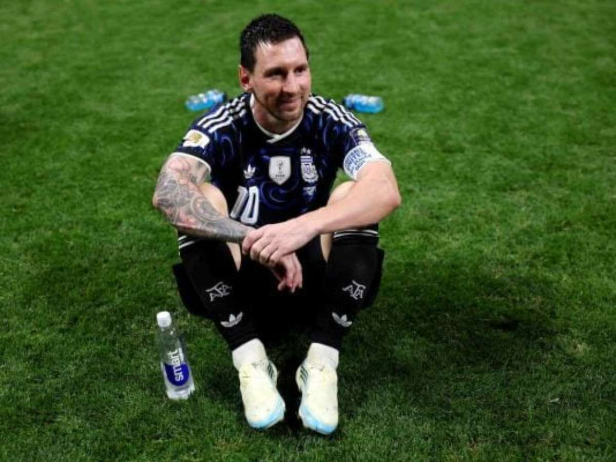 Scaloni define sucessor de Messi como capitão da Argentina