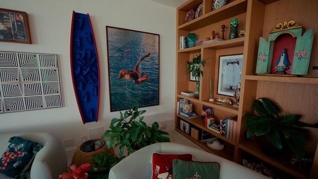 Flávia Alessandra abre apartamento brasileiríssimo no Rio de Janeiro