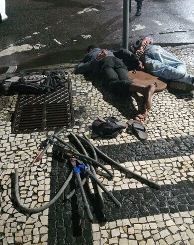 Dois homens são presos em flagrante durante tentativa de furto de cabos na Tijuca, no Rio