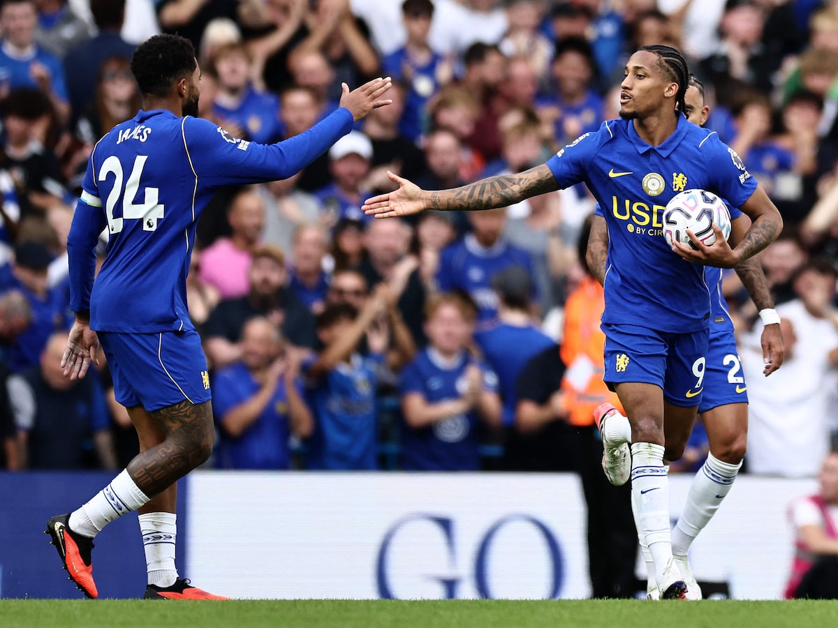 João Pedro marca, Chelsea reage e empata com Hull City; Liverpool deixa vitória escapar