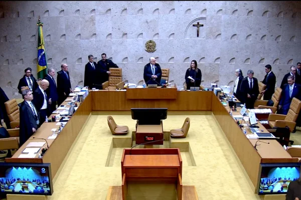 STF supera futebol em buscas no Google durante julgamento de Moraes