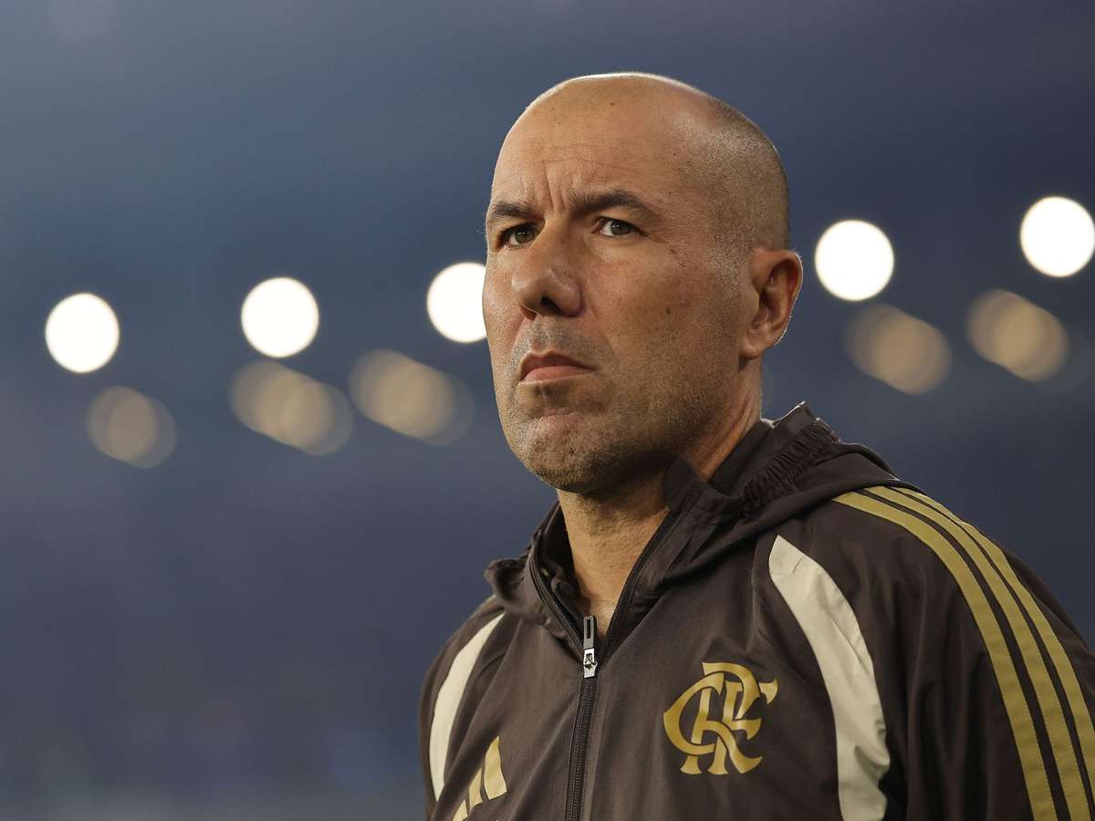Leonardo Jardim valoriza vitória do Flamengo na altitude e projeta mudanças no time para domingo