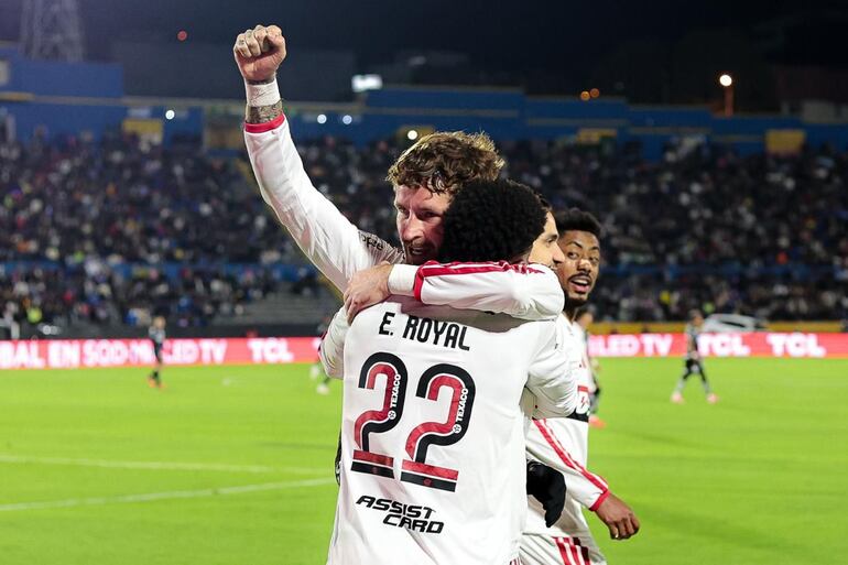 Ousadia de Leonardo Jardim deu certo. Tirou Pedro, um dia depois de convocado. E Bruno Henrique desequilibrou. Flamengo venceu e ironizou Abel. ‘Desfrutem’