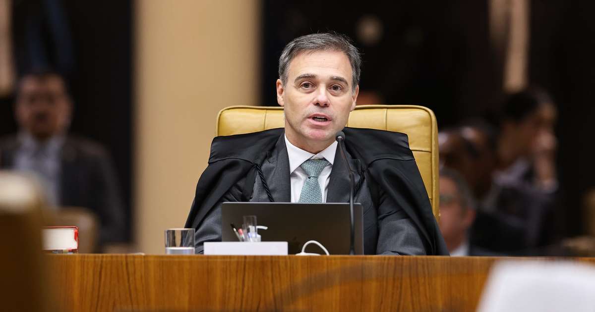 Mendonça determina que Antônio Tabet apague post sobre Flávio Bolsonaro e Nossa Senhora Aparecida