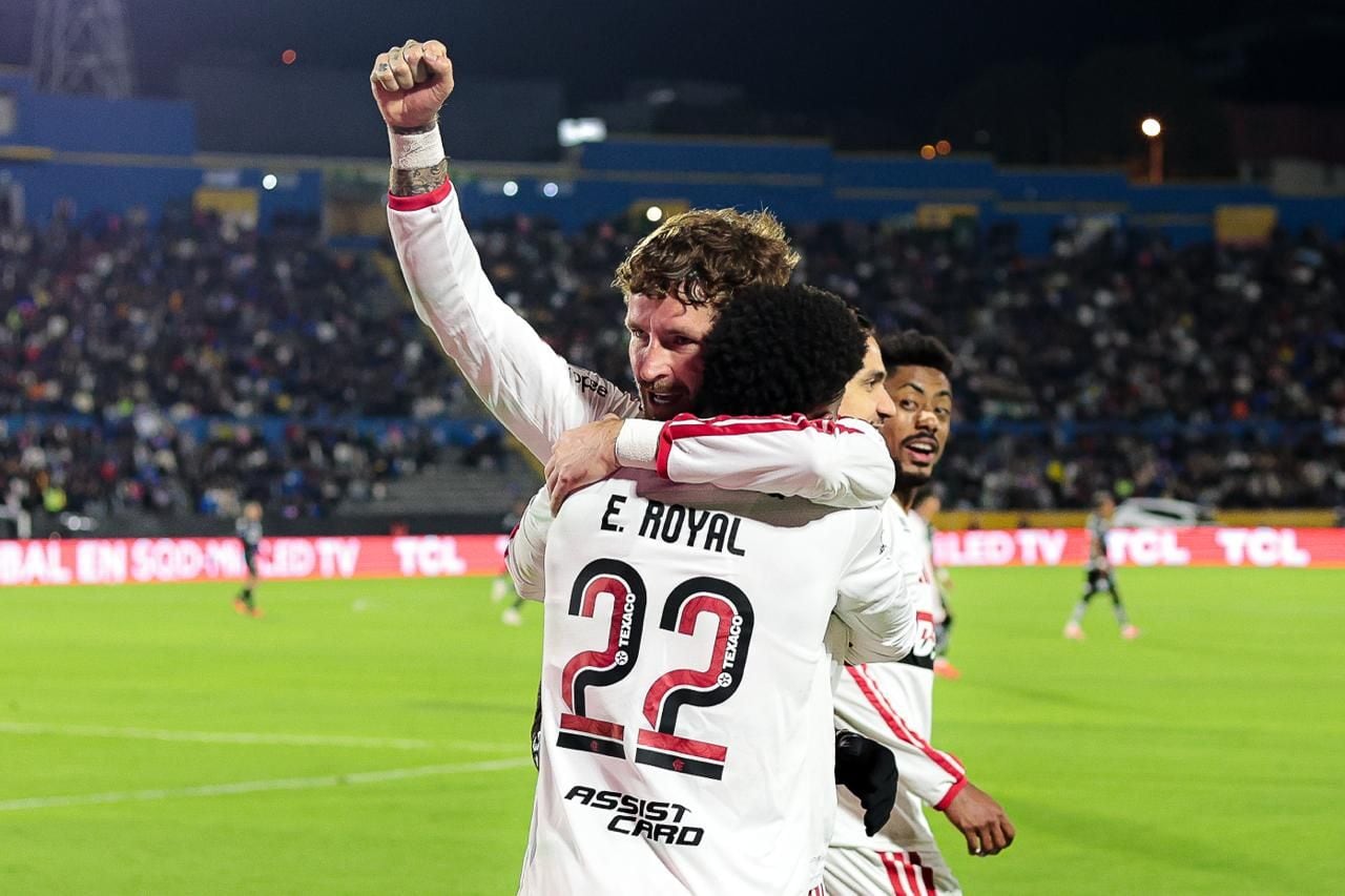Ousadia de Leonardo Jardim deu certo. Tirou Pedro, um dia depois de convocado. E Bruno Henrique desequilibrou. Flamengo venceu e ironizou Abel. ‘Desfrutem’