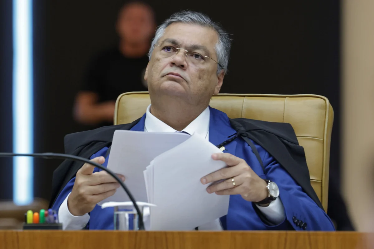 Flavio Dino durante Sessão plenária do STF