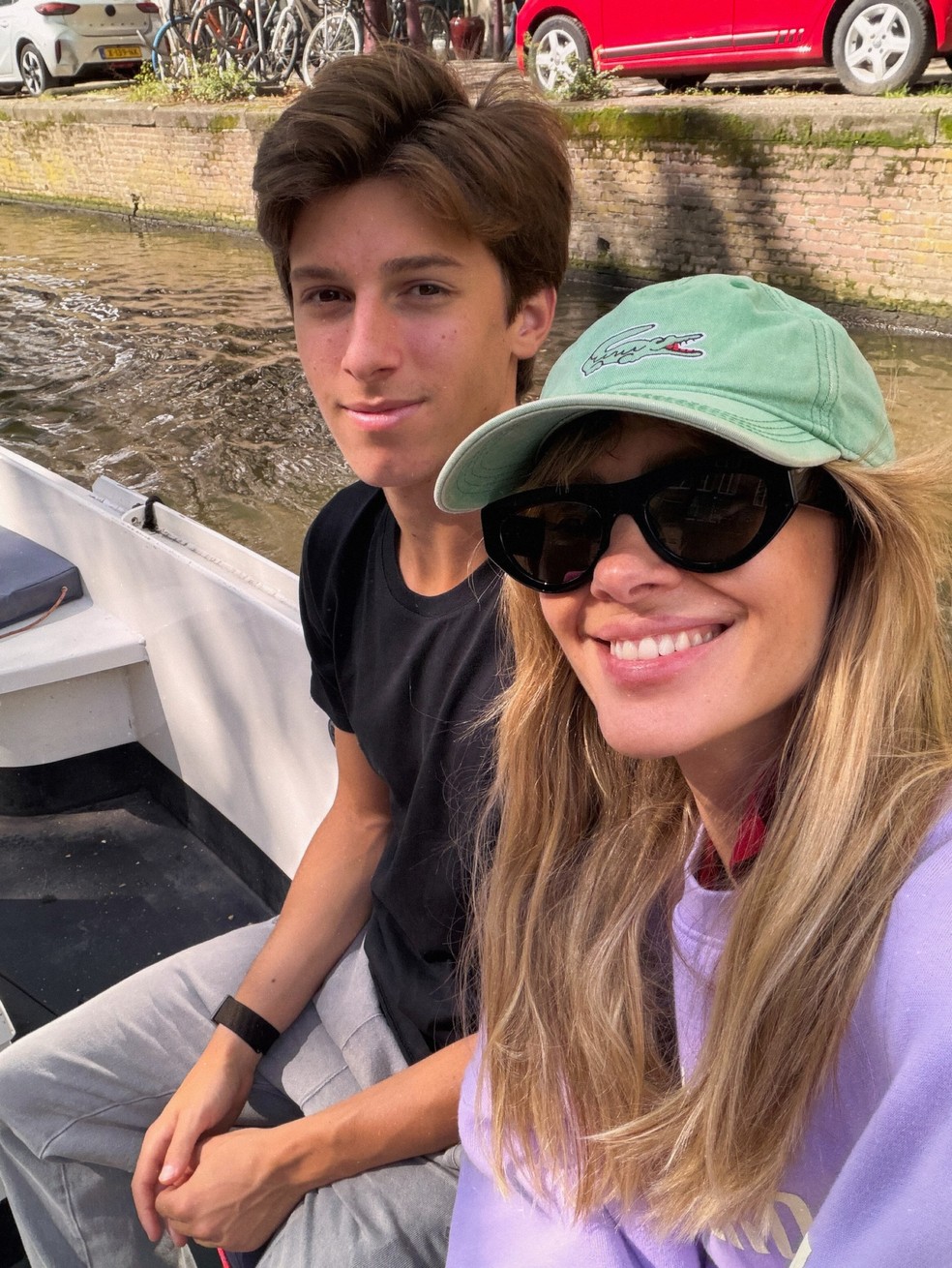 Carolina Dieckmmann comemora aniversário de 48 anos em Amsterdã: 'Sorte e gratidão'