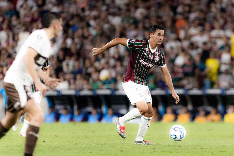 Ganso dá volta por cima e recupera protagonismo no Fluminense