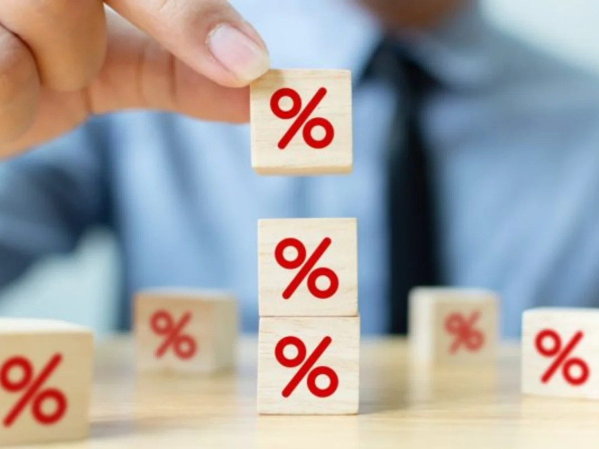 Como o aumento dos juros nos EUA abala a economia global e afeta seu bolso