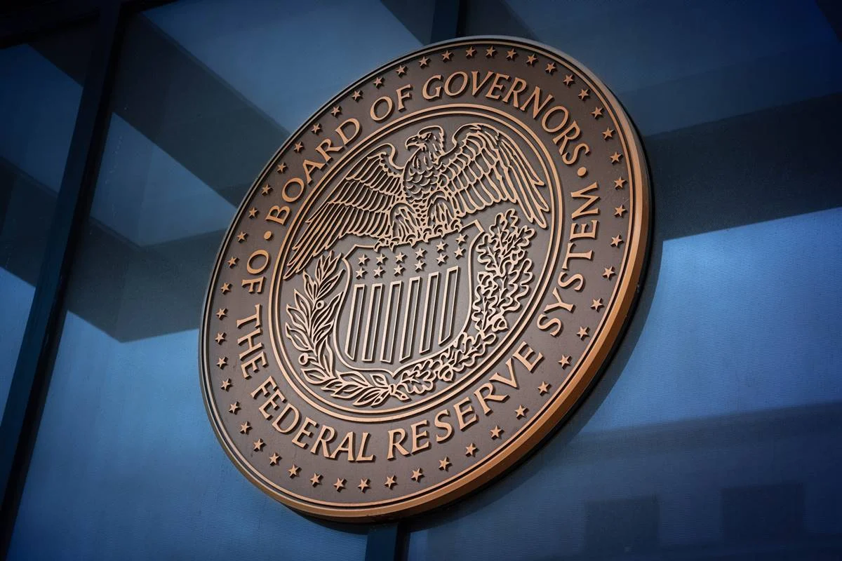 Para analistas, comunicado do Fed indica mais uma alta dos juros em 2026