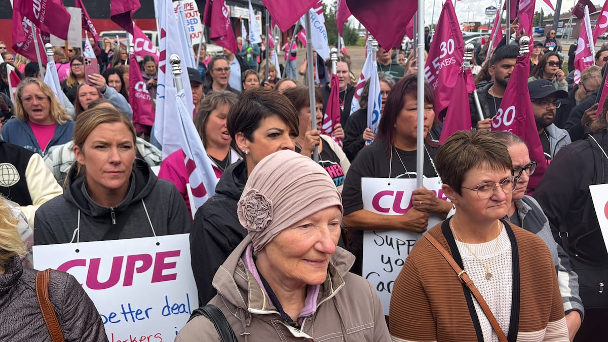 Saskatchewan health union votes 99% in favour of strike