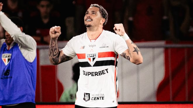 Duelo dos desesperados: veja o que está em jogo no duelo entre Chapecoense e Internacional deste sábado (12)