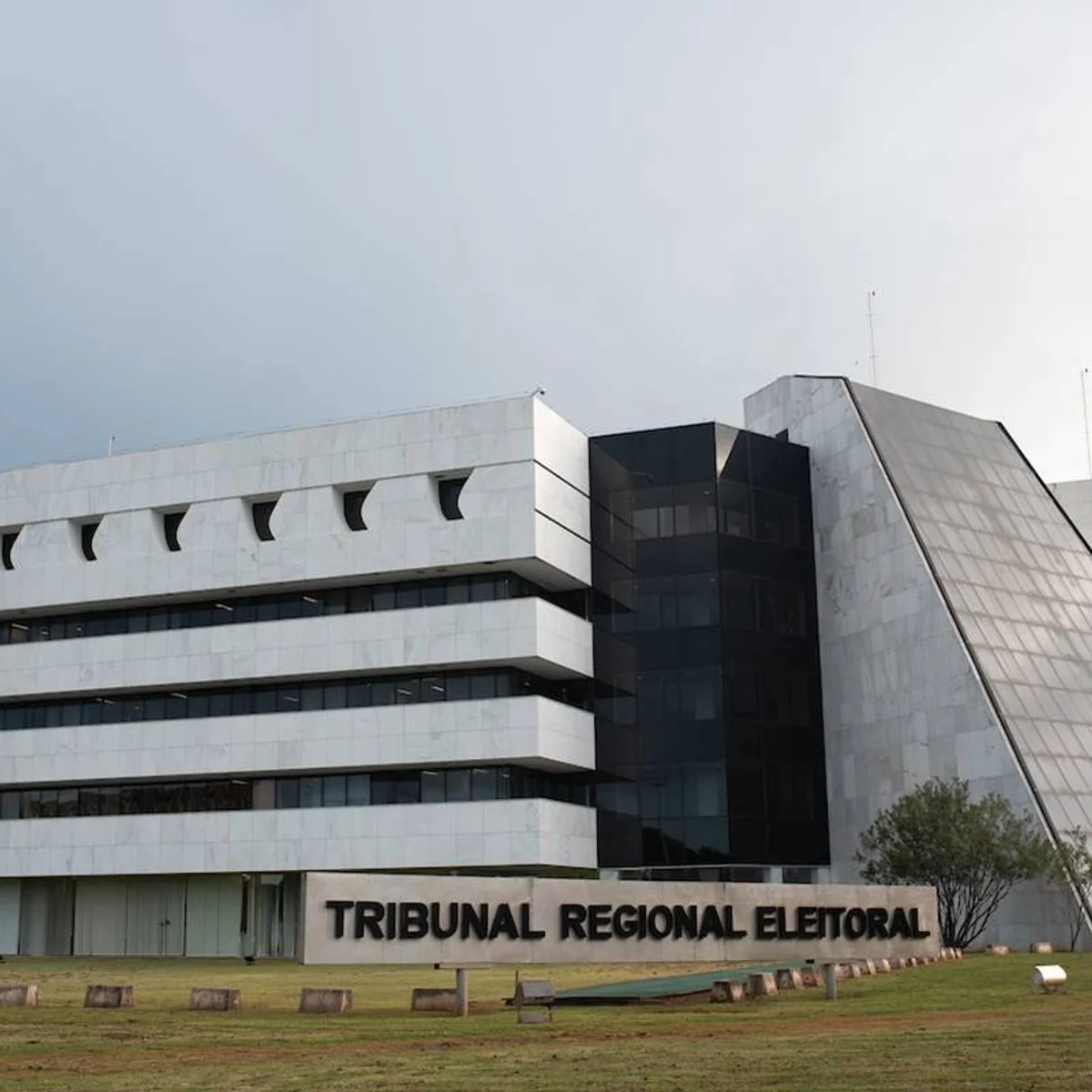 TRE-DF oferecerá transporte gratuito para eleitores com deficiência