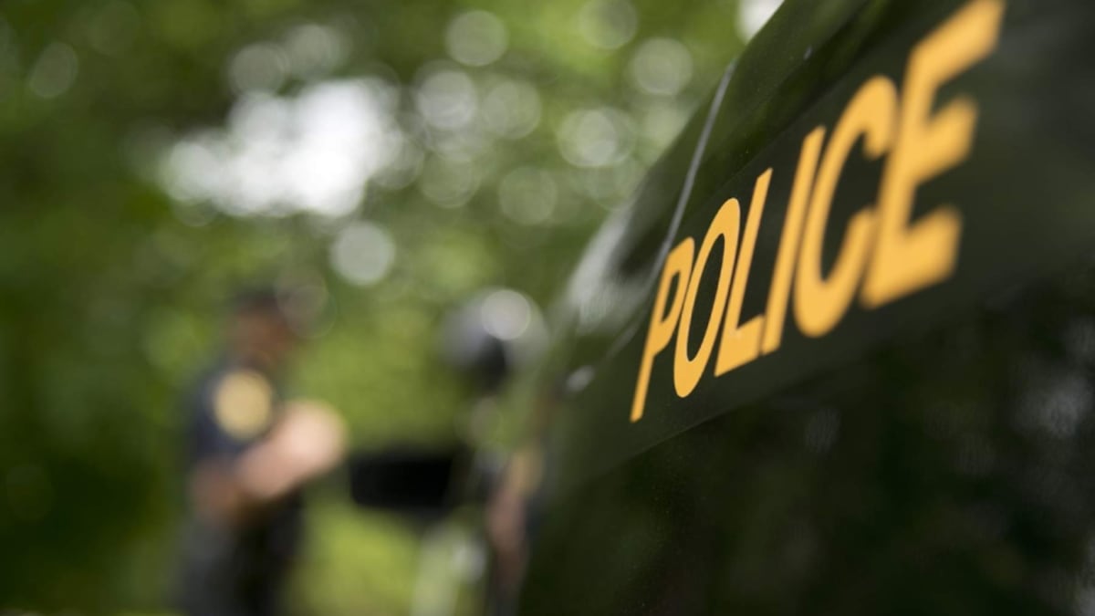 Parents charged after underage e-bike riders stopped in Lakeshore
