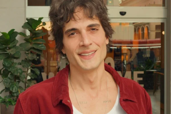Juíza manda Fiuk remover vídeo após acusar produtor de roubar filme
