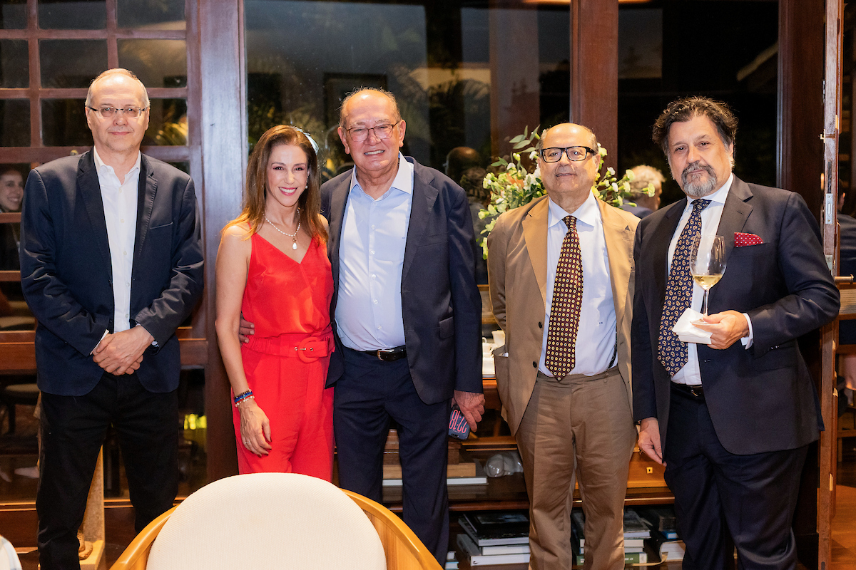 Gilmar Mendes e Morgana de Almeida celebram sucesso do IDP, que se tornou universidade