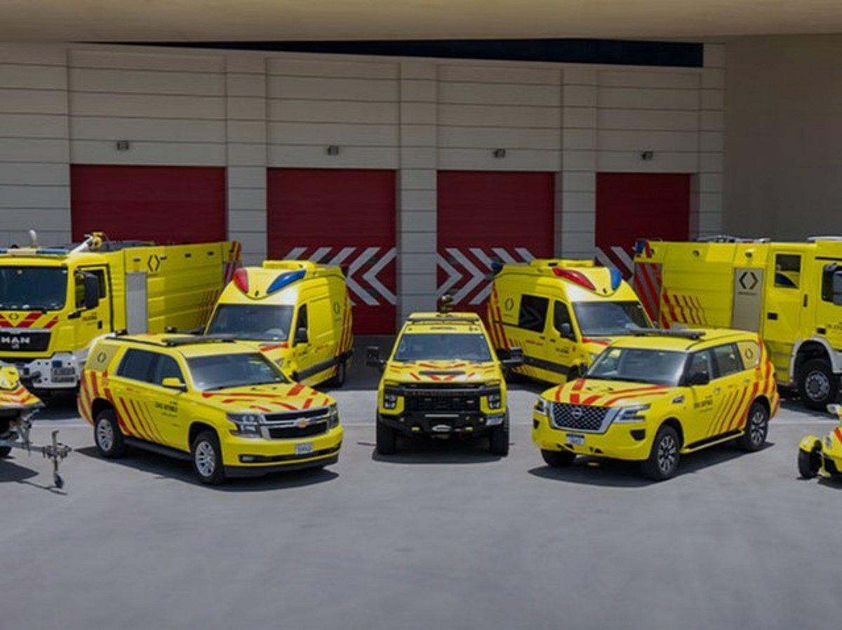 Incêndio em armazém em Abu Dhabi posto sob controle; não há feridos relatados