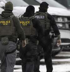 Policiais do serviço de imigração dos Estados Unidos (ICE) em Minneapolis, em 4 de fevereiro de 2026. (Imagem ilustrativa) Foto: © Getty Images via AFP/John Moore / RFI