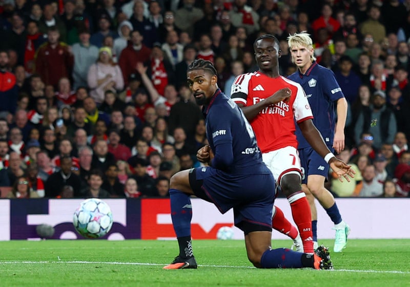O toque de classe de Timber e o supersub Saka garantem a vitória do Arsenal contra o Lille