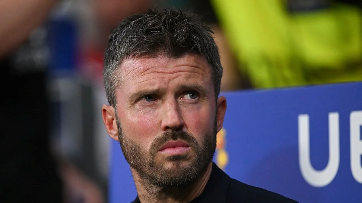 Carrick se pronuncia sobre falas de Lisandro Martínez: "Já superamos isso"