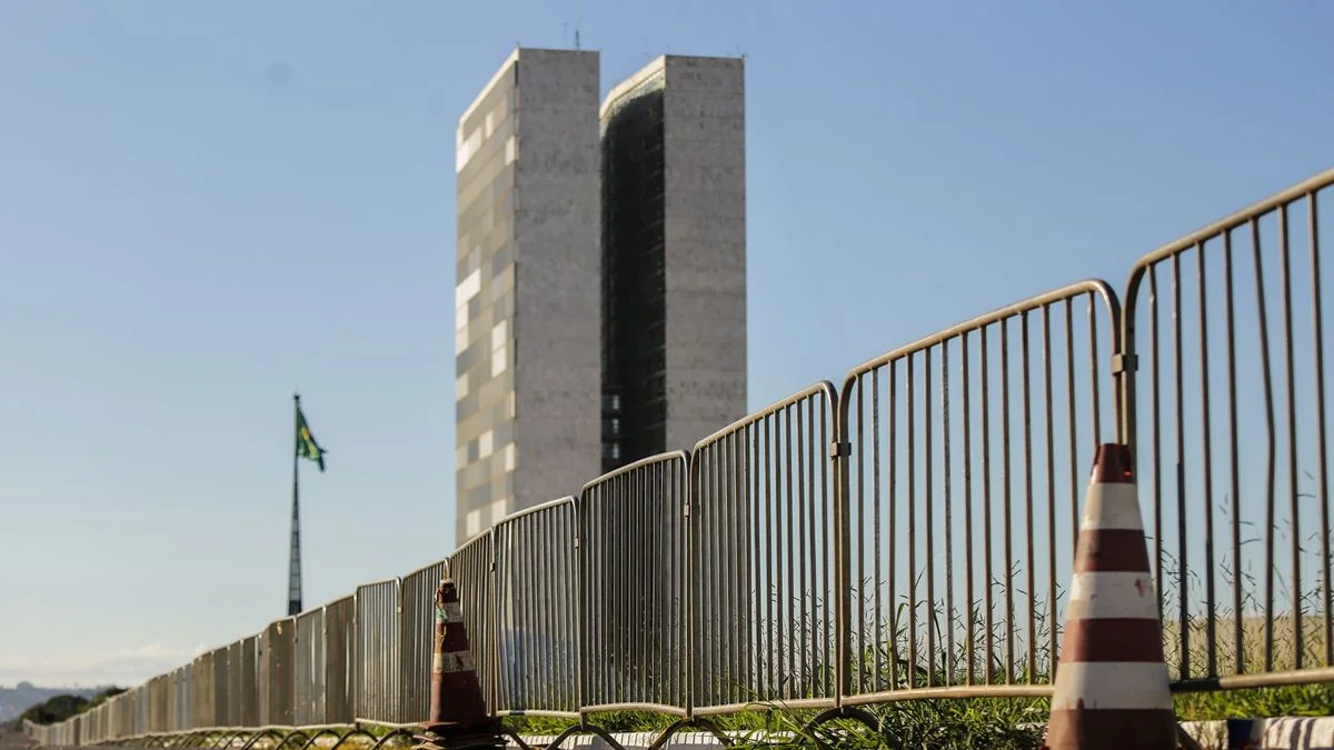 PMDF faz bloqueios em ruas para apuração de votos e festa da vitória