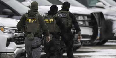 Policiais do servi&ccedil;o de imigra&ccedil;&atilde;o dos Estados Unidos (ICE) em Minneapolis, em 4 de fevereiro de 2026. (Imagem ilustrativa) Foto: &copy; Getty Images via AFP/John Moore / RFI