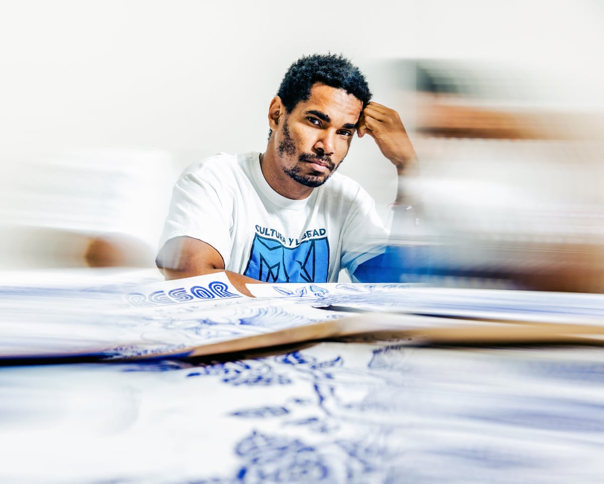 'Gastei cinco anos com criminosos': artista cubano dissidente abraça nova vida nos EUA após libertação da prisão