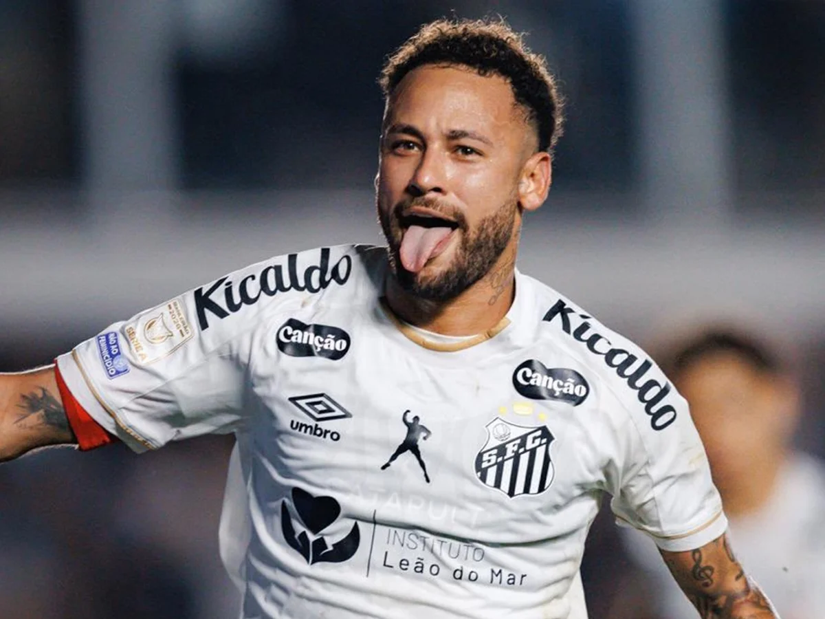 Neymar desfalca Santos contra Atlético-MG por causa de campo sintético