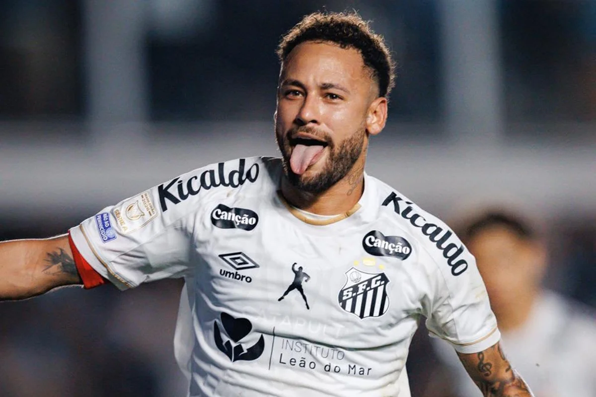 Neymar desfalca Santos contra Atlético-MG por causa de campo sintético