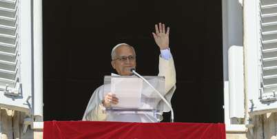 Papa sa&uacute;da fi&eacute;is durante Angelus dominical, no Vaticano Foto: ANSA / Ansa - Brasil
