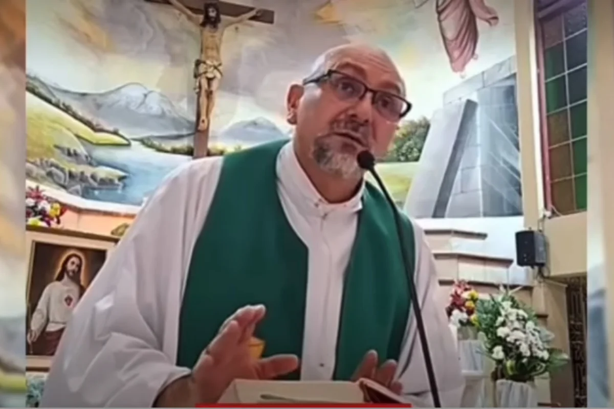 Padre refletiu antes de cruz cair sobre ele no Equador: "Todos morreremos"