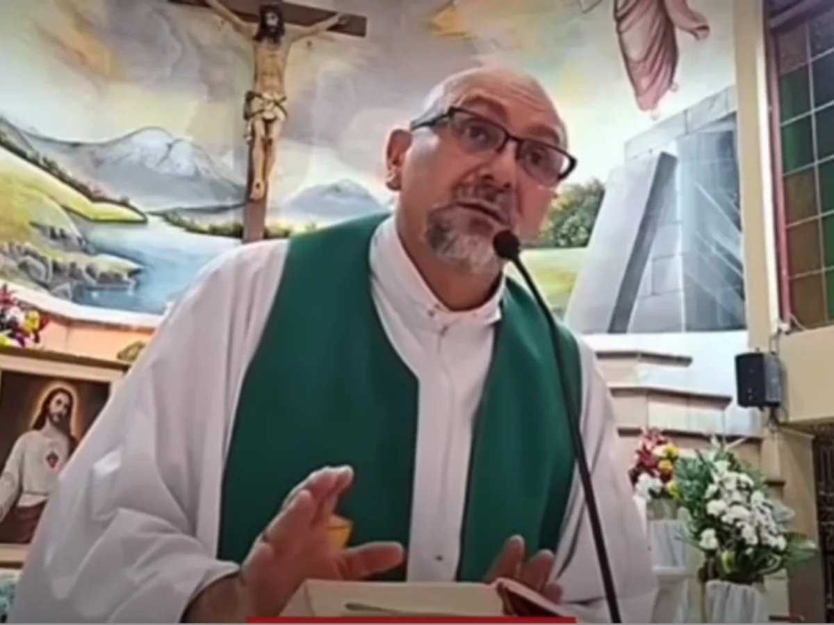 Padre refletiu antes de cruz cair sobre ele no Equador: "Todos morreremos"