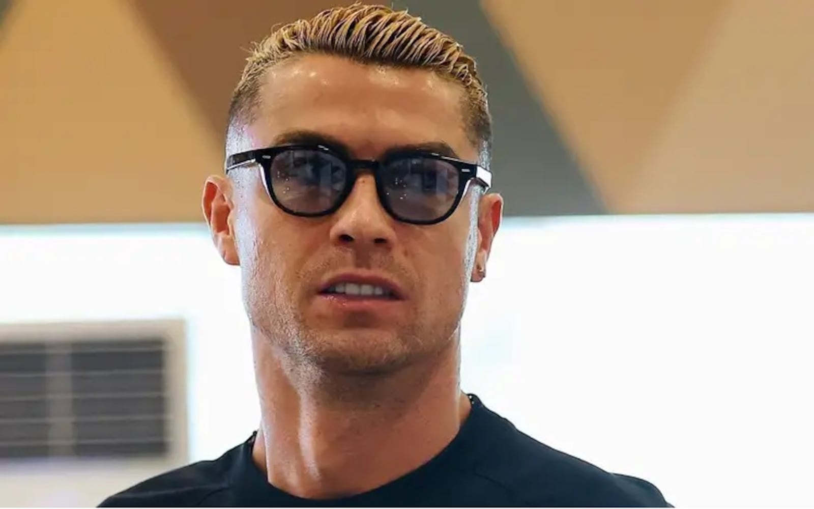 Cristiano Ronaldo de óculos escuros e camisa do Al-Nassr Reprodução / Instagram