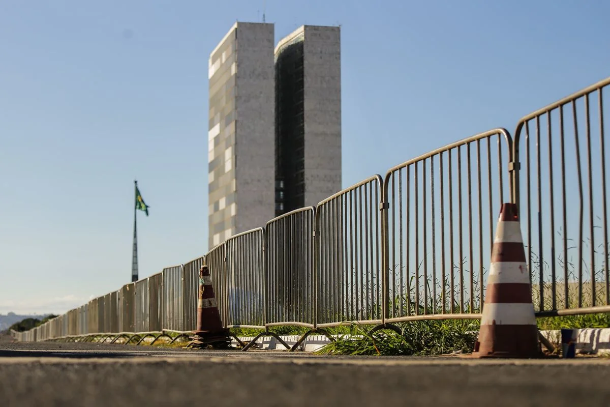 PMDF faz bloqueios em ruas para apuração de votos e festa da vitória