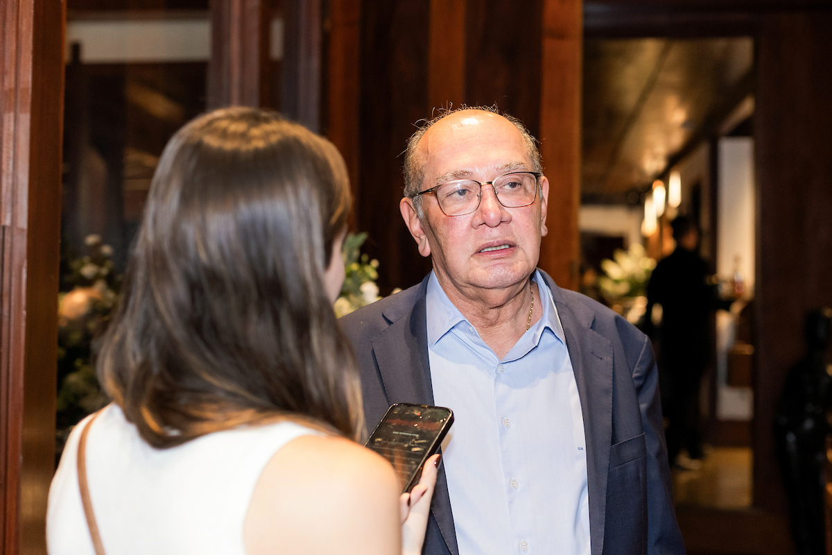 Gilmar Mendes e Morgana de Almeida celebram sucesso do IDP, que se tornou universidade