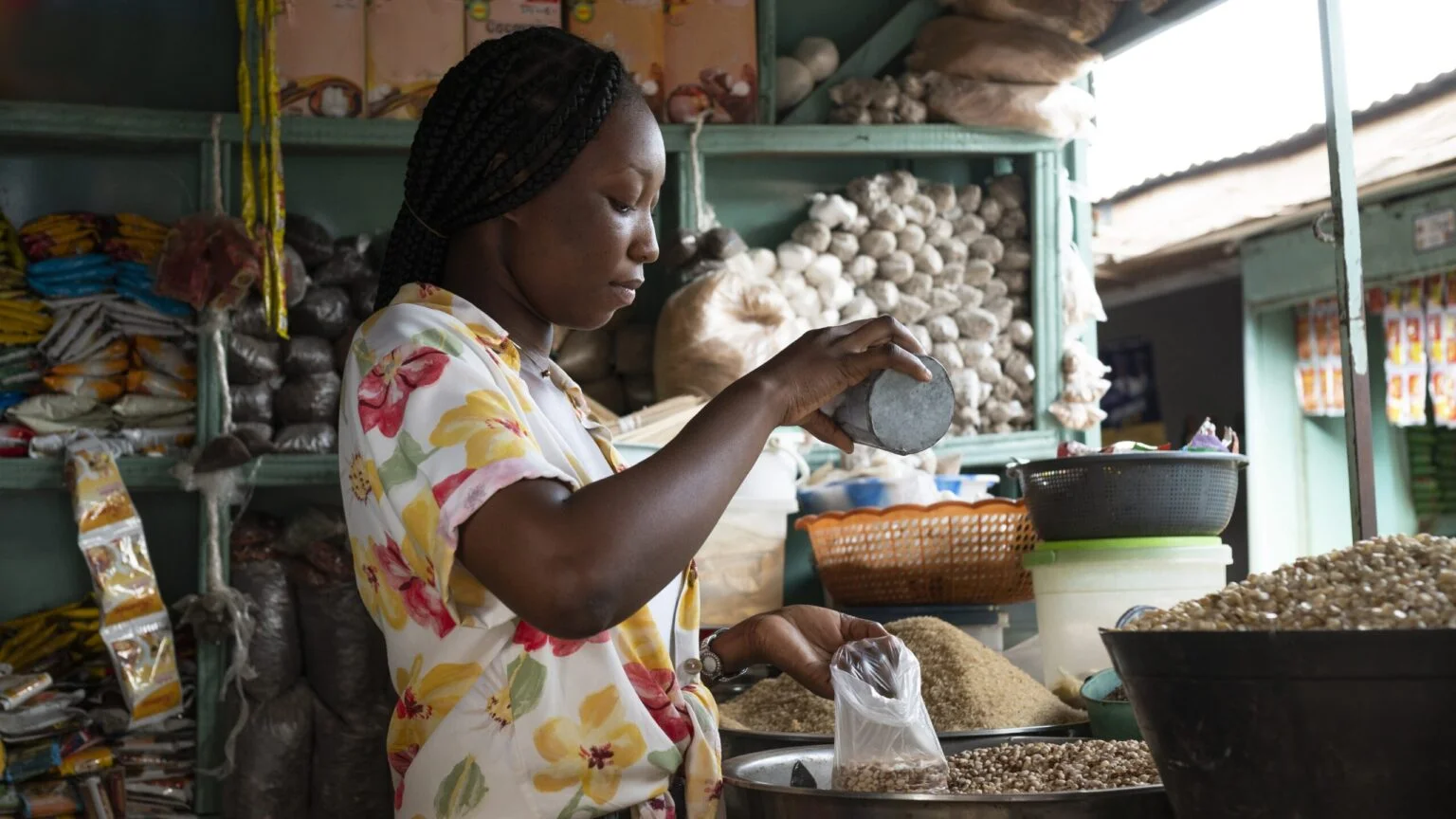 Reforma financeira global que centra as mulheres africanas
