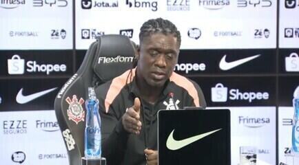 Seedorf diz que ficou sete anos sem trabalhar como técnico por opção