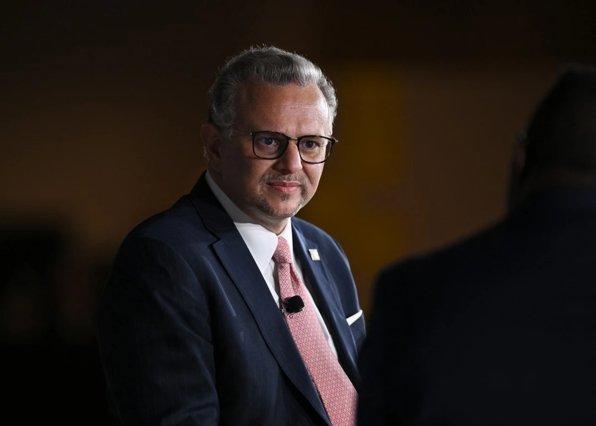 Presidente do Irã diz que conversas com os EUA são 'sem sentido': mídia estatal