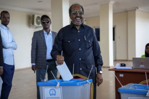 Somalia says it will hold elections in 2027